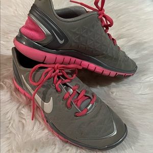 Nike Training Free Fit 2 womens sz 6.5 487789-003